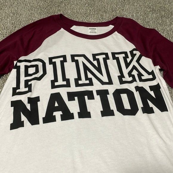 Ladies Pink Victoria Secret l/s top with Pink Nation lettering in front Sz M - Picture 2 of 10